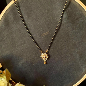 AD FLOWER MANGALSUTRA