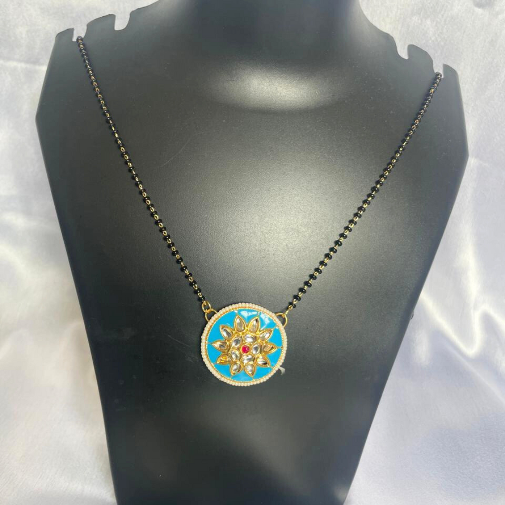 MENAKARI PENDANT MANGALSUTRA